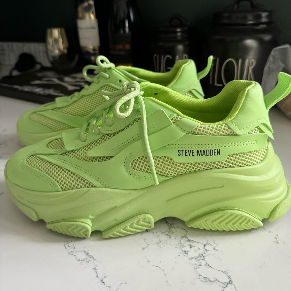 Steve Madden Possession Lime Green Sneakers | 9.5 🍋‍🟩
